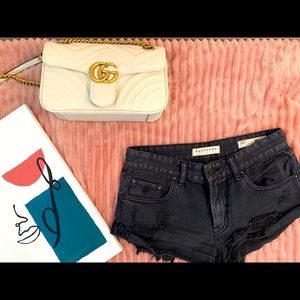 Bullhead Denim Size 5 Short Black Jeans